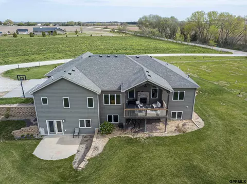Exterior - 2305 Lothrop Lake Cir, Crete, NE 68333 photo 4 of 12