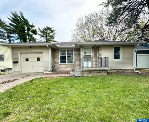 520 S 48th St, Lincoln, NE 68510