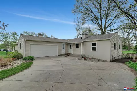 3135 Calvert St, Lincoln, NE 68502