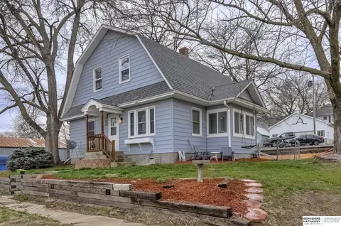 356 E 6th St, Wahoo, NE 68066 photo 2