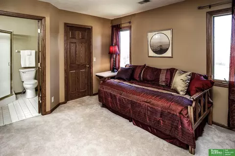 12804 Eagle Run Dr, Omaha, NE 68164 photo 33