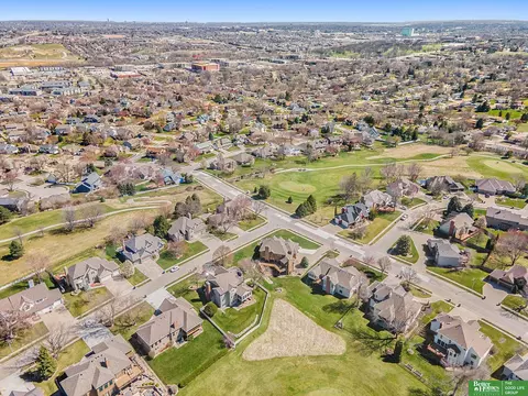 12804 Eagle Run Dr, Omaha, NE 68164 photo 66