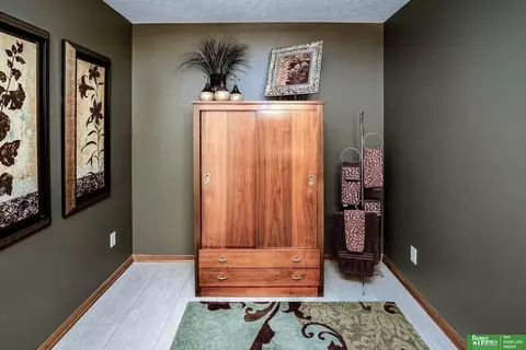 12804 Eagle Run Dr, Omaha, NE 68164 photo 46