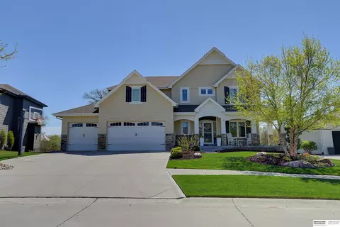 2427 S 219th St, Omaha, NE 68022