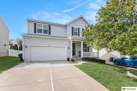 18915 Grover St, Omaha, NE 68130