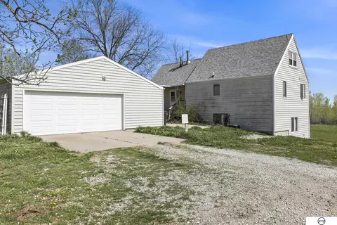 20800 S 54th St, Hickman, NE 68372