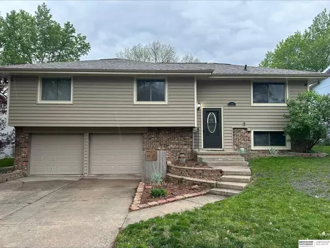 715 W Beal St, Lincoln, NE 68521