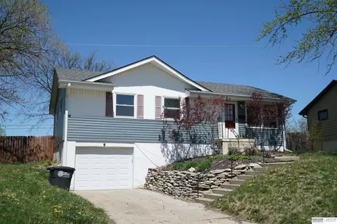 6118 Ellison Ave, Omaha, NE 68104