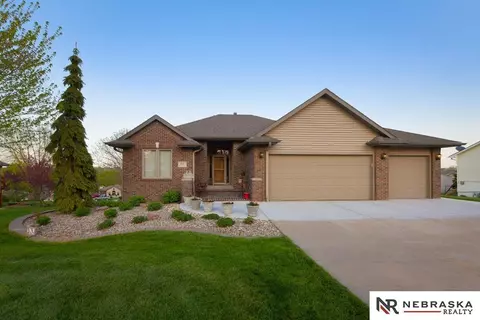 906 W Sandhill Rd, Louisville, NE 68037