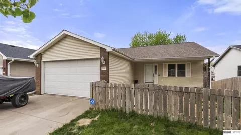 1551 SW 25 St, Lincoln, NE 68522