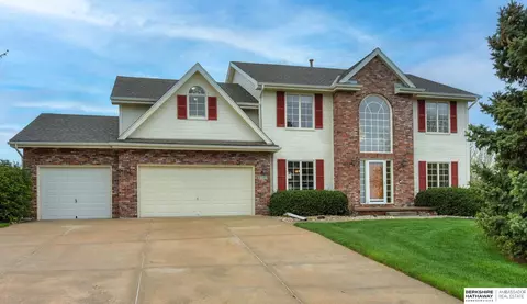 4502 N 193rd Avenue Cir, Elkhorn, NE 68022
