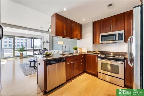 200 S 31 Ave #4513, Omaha, NE 68131