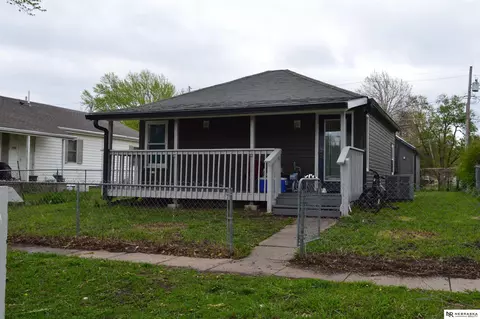 1536 Kingwood Ave, Crete, NE 68333