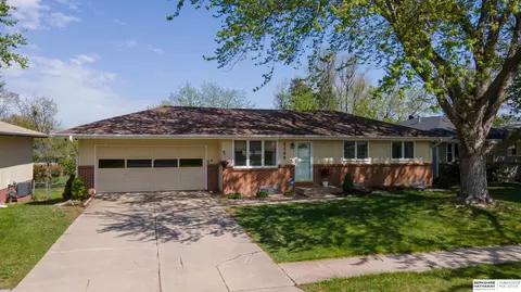 2200 SW 18 St, Lincoln, NE 68522
