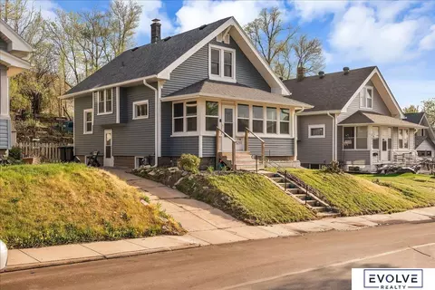 3211 Spring St, Omaha, NE 68105