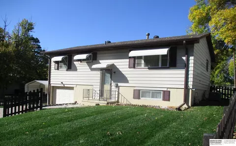 7224 S 78th St, La Vista, NE 68128