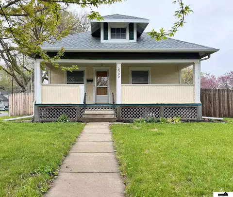 2300 Orchard St, Lincoln, NE 68503