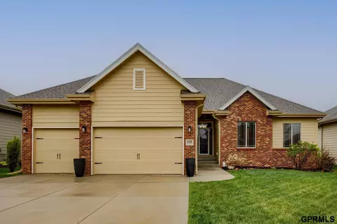 6516 N 163 St, Omaha, NE 68116