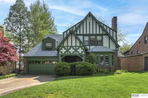 2021 N 53rd St, Omaha, NE 68104