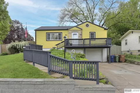 4103 Valley View Ave, Bellevue, NE 68147