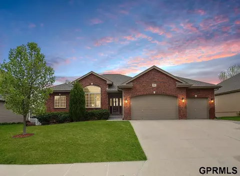 7313 S 169 St, Omaha, NE 68136