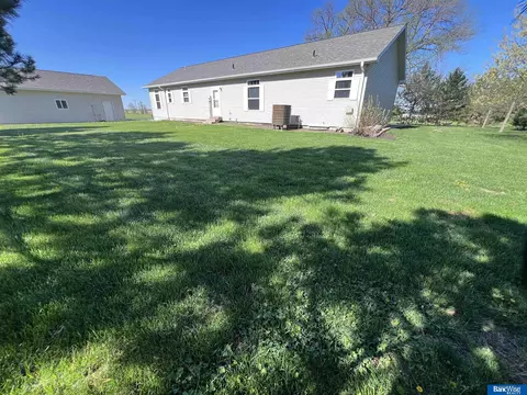 303 S 3rd St, Hampton, NE 68843 photo 9