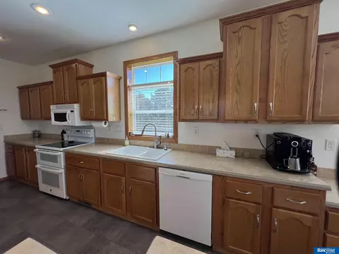 303 S 3rd St, Hampton, NE 68843 photo 35