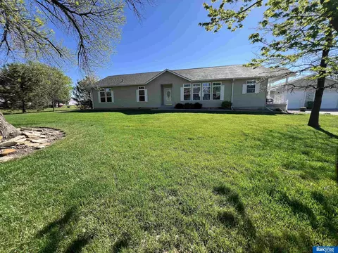 303 S 3rd St, Hampton, NE 68843 photo 4