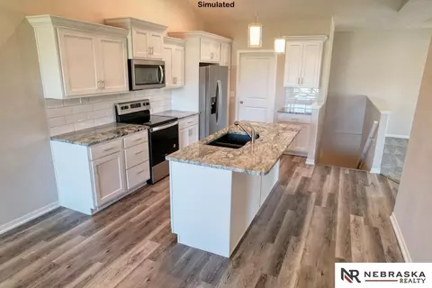 2727 Kings Corner Dr, Lincoln, NE 68516