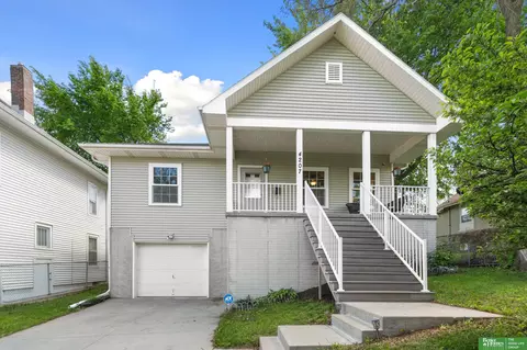 4207 Grant St, Omaha, NE 68111