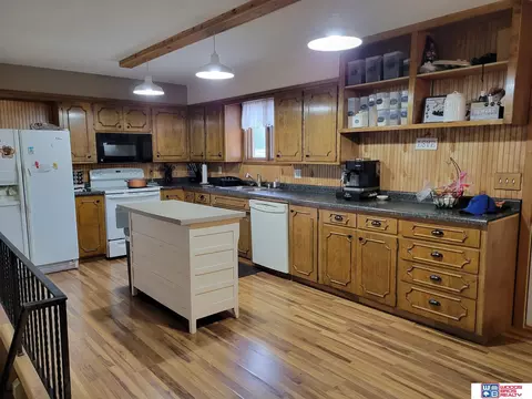 1001 Darwin St, Beatrice, NE 68310 photo 6