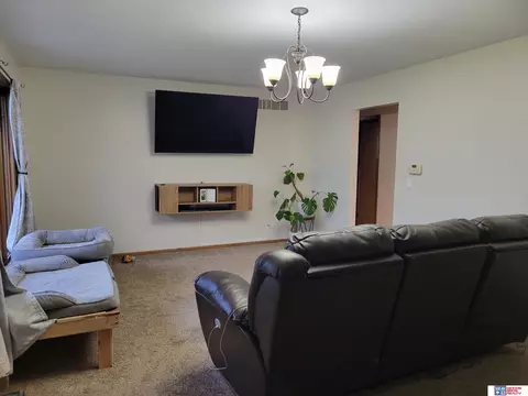 1001 Darwin St, Beatrice, NE 68310 photo 5