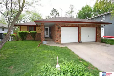 740 Franklin Dr, Crete, NE 68333