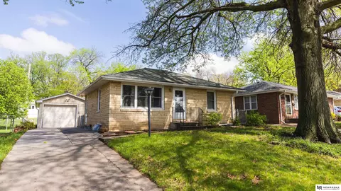 1924 N 57th St, Lincoln, NE 68505