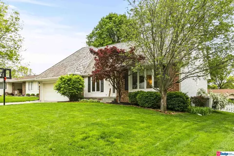 1938 S 149th Cir, Omaha, NE 68144