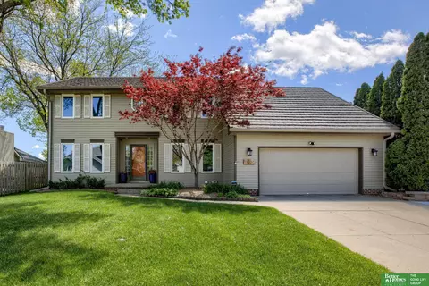15861 Seward St, Omaha, NE 68118