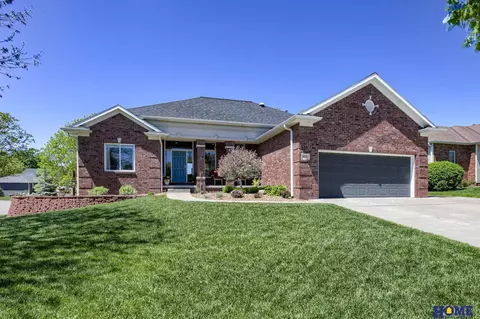 7455 S 41st St, Lincoln, NE 68516