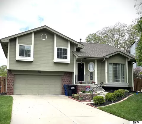 7308 S 155th Ave, Omaha, NE 68138