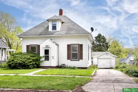 2523 N 60 Ave, Omaha, NE 68104