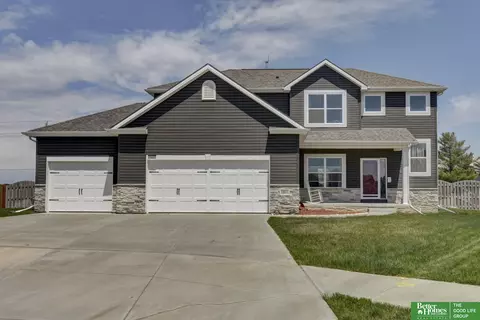 12811 S 51 Cir, Papillion, NE 68133