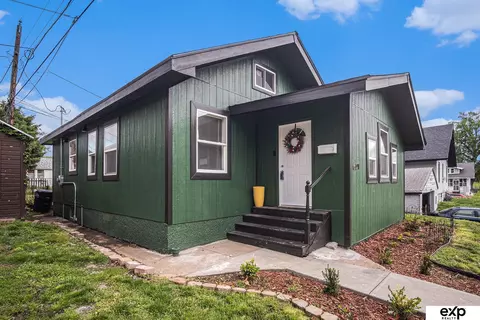 6011 N 27 St, Omaha, NE 68111