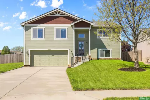 13902 S 43 Ave, Bellevue, NE 68123