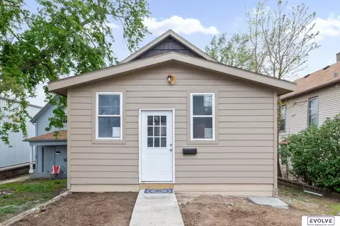 2021 Pierce St, Omaha, NE 68108