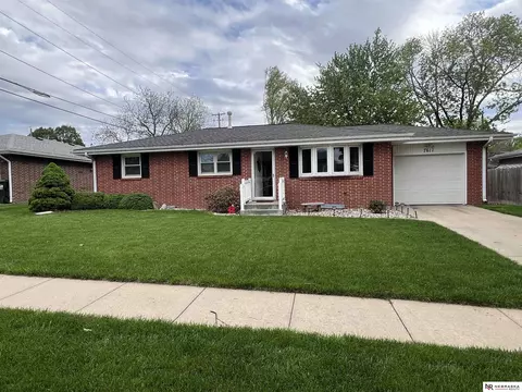 7611 Colby St, Lincoln, NE 68505