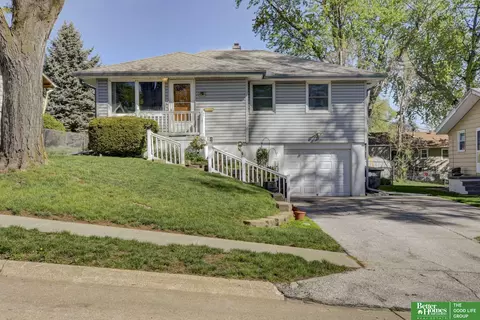 7766 Charles St, Omaha, NE 68114