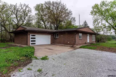 130 County Road 2050 Rd, Crete, NE 68333
