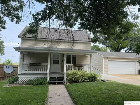 360 N 2 St, Arlington, NE 68002