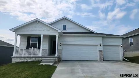 11738 S 189th St, Gretna, NE 68028
