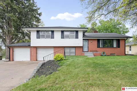 4609 N 108 St, Omaha, NE 68164