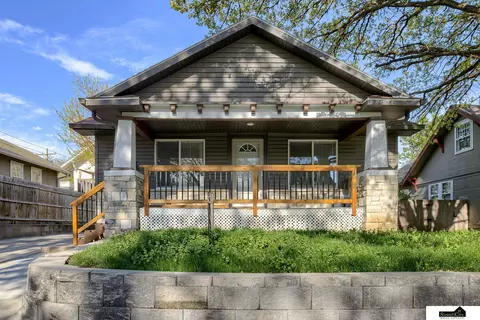 1557 S 25th St, Lincoln, NE 68502